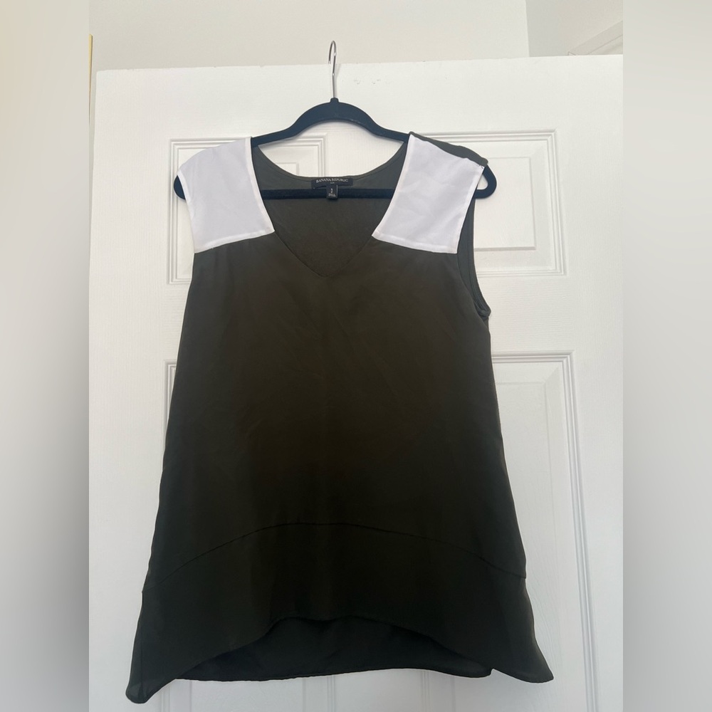 Banana Republic Olive and White Tank Top size S